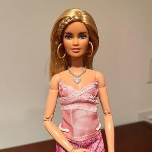 Barbie Doll 2018 Fashionistas #94 Barbie